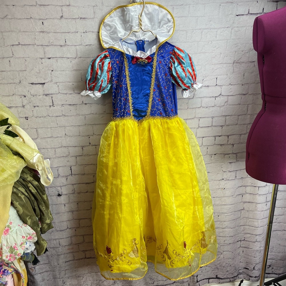 Spirit Disney princess Snow White costume dress kids size small